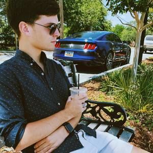 Meet your Posher, Ethan